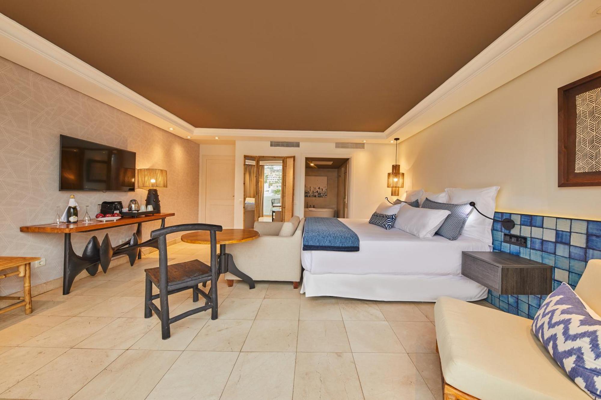 Dreams Jardin Tropical Resort & Spa Costa Adeje  Room photo